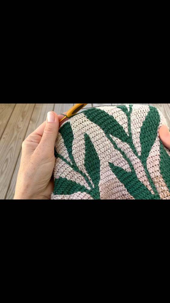 Two-Tone Leaf Pattern Crochet Blanket