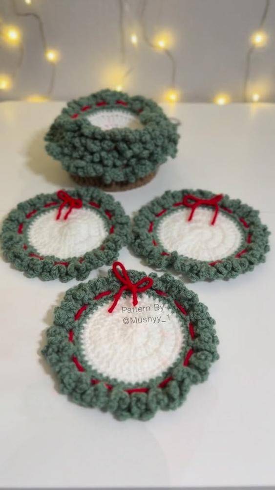 Wreath-Themed Crochet Christmas Coasters